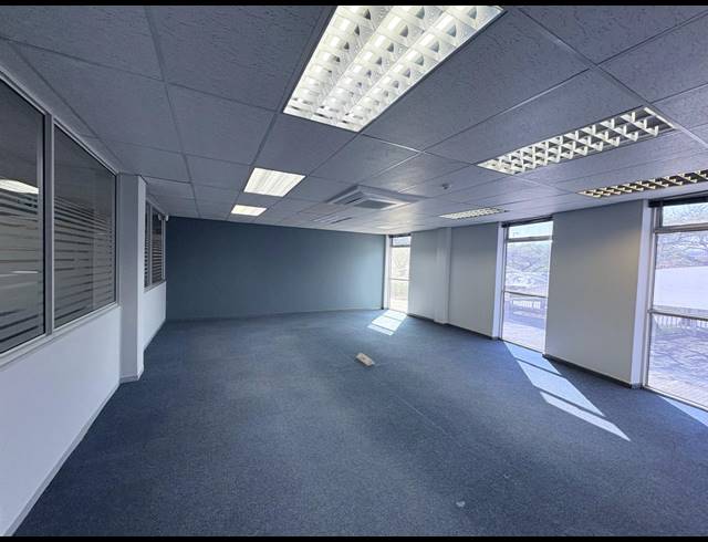 2,428M² OFFICE TO LET IN RANDJESPARK